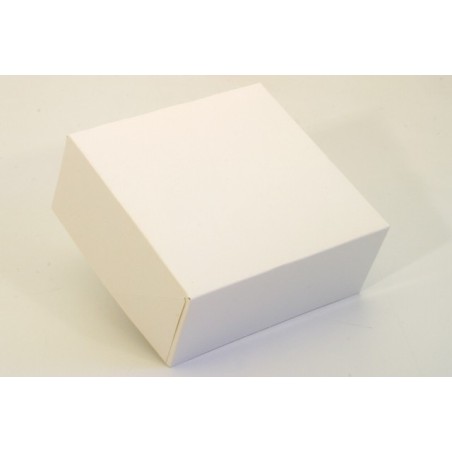 BOITE PATISSIERE CARRÉE BLANCHE 16X8CM